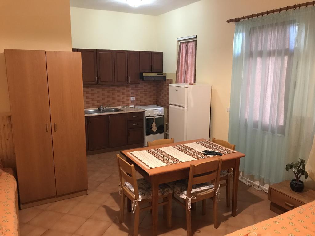 Guroal Holiday House Shengjin Luaran gambar